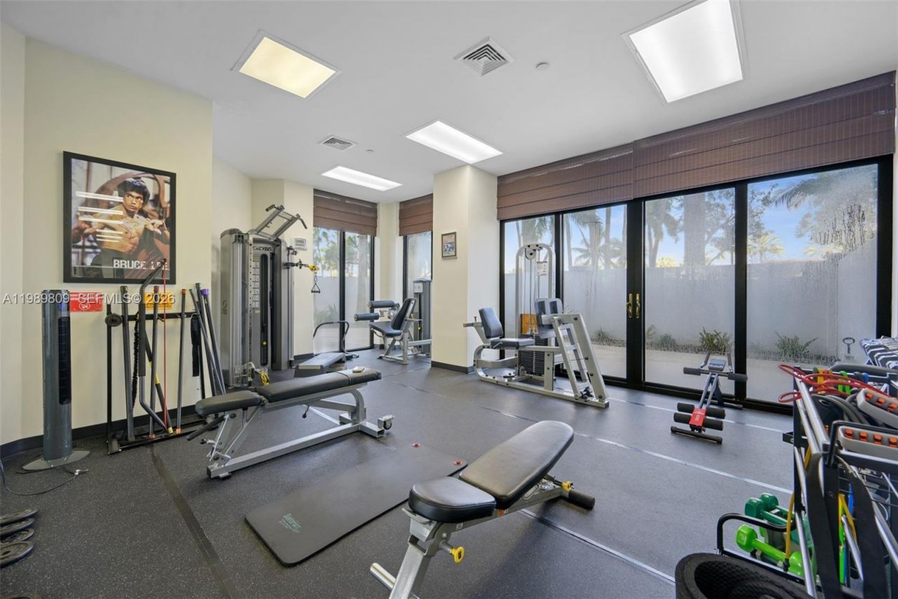 3598 Yacht Club Dr , Unit 1204, Aventura, FL 33180 Photo