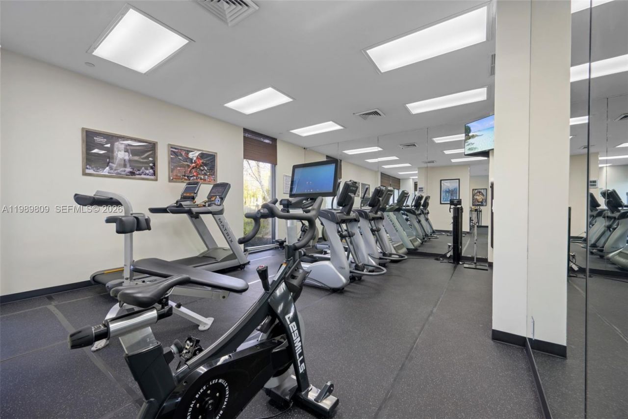 3598 Yacht Club Dr , Unit 1204, Aventura, FL 33180 Photo