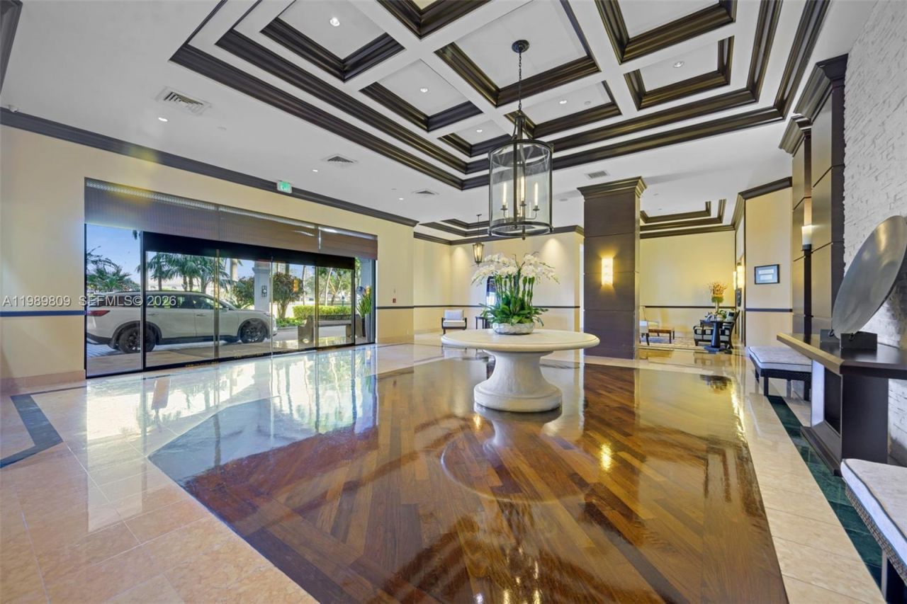 3598 Yacht Club Dr , Unit 1204, Aventura, FL 33180 Photo