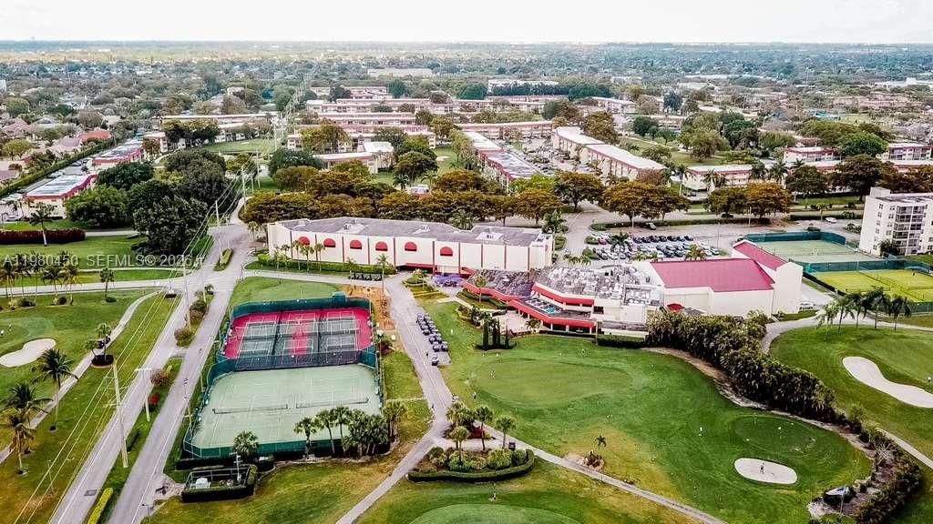 9200 N Hollybrook Lake Dr , Unit 303, Pembroke Pines, FL 33025 Photo