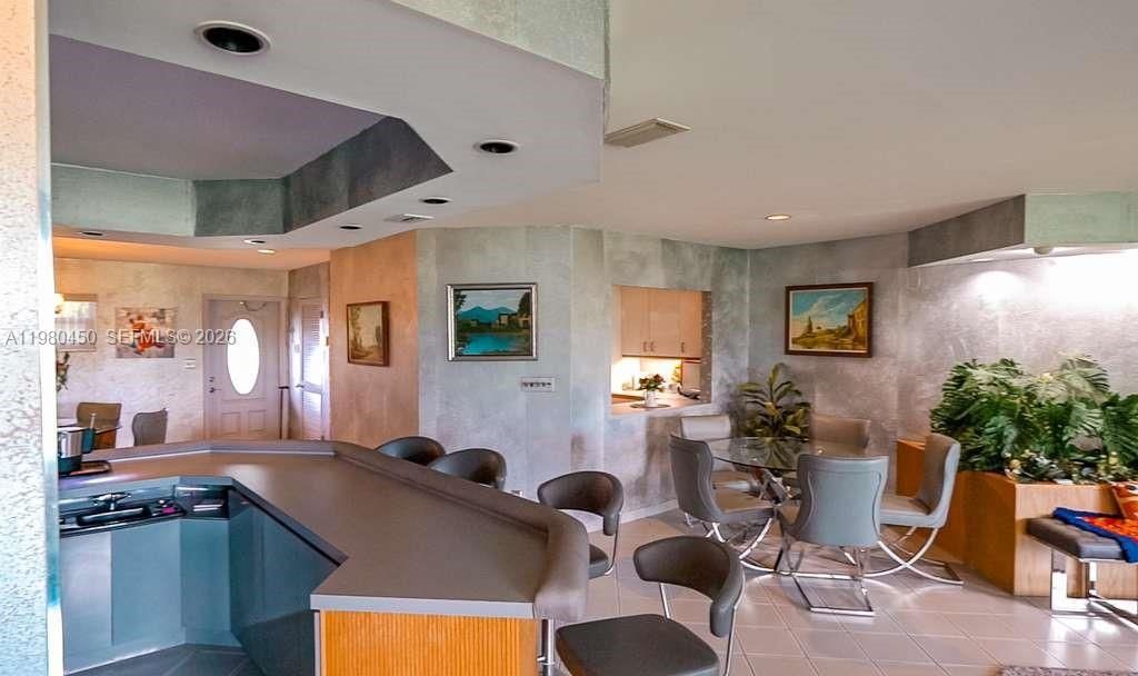 9200 N Hollybrook Lake Dr , Unit 303, Pembroke Pines, FL 33025 Photo