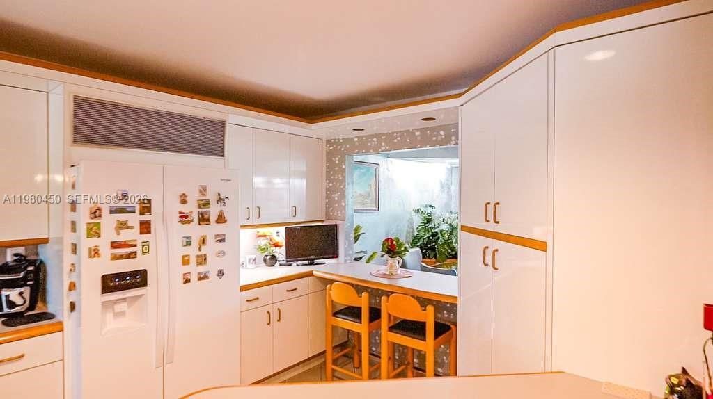 9200 N Hollybrook Lake Dr , Unit 303, Pembroke Pines, FL 33025 Photo