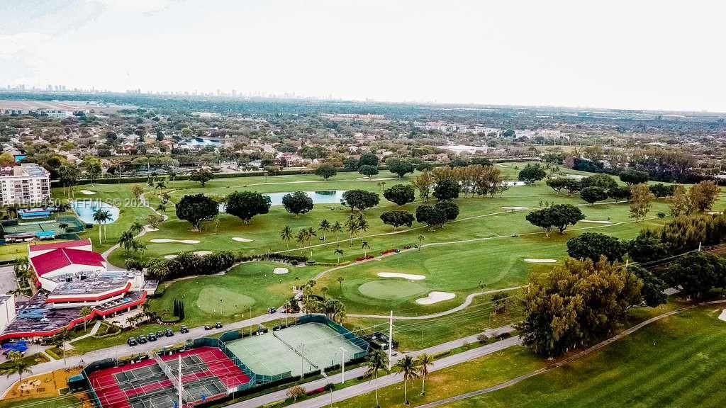 9200 N Hollybrook Lake Dr , Unit 303, Pembroke Pines, FL 33025 Photo