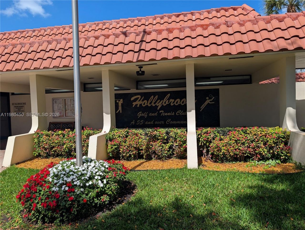 9200 N Hollybrook Lake Dr , Unit 303, Pembroke Pines, FL 33025 Photo