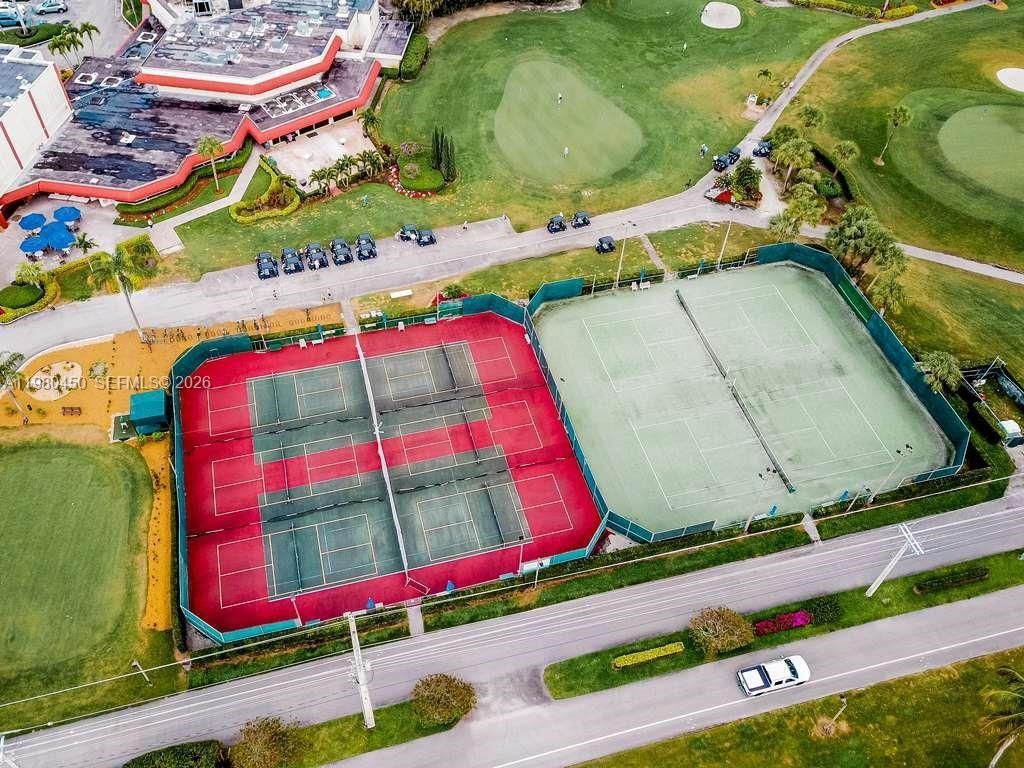 9200 N Hollybrook Lake Dr , Unit 303, Pembroke Pines, FL 33025 Photo