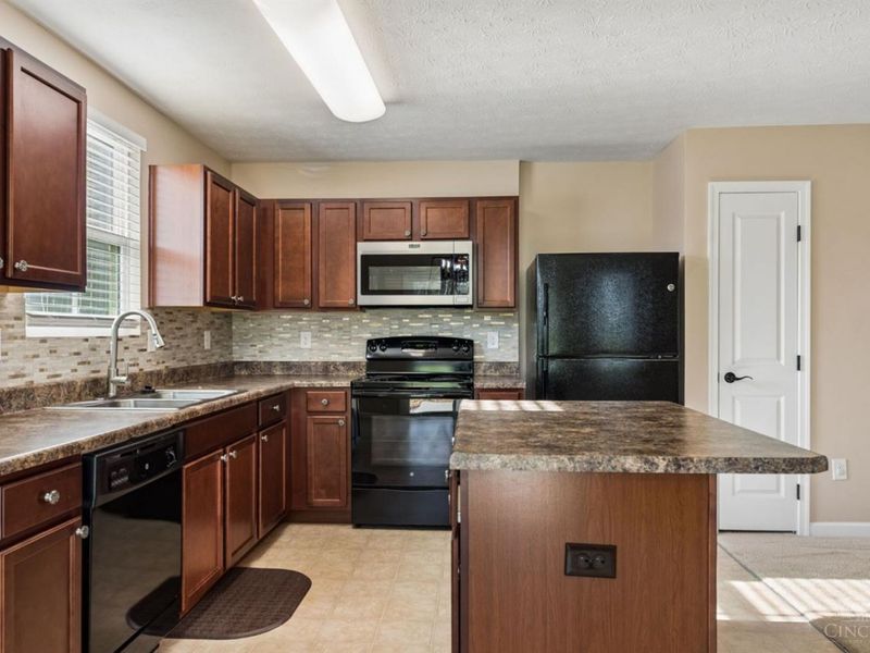 108 Wooded Ridge Drive, Amelia, OH 45102 Photo 16