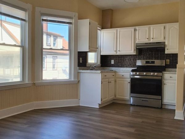 98 County St, Unit B-2N, Fall River, MA 02744