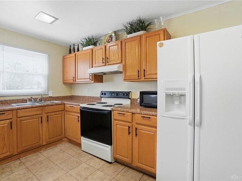 4247 Otis Drive, Dayton, OH 45416 Photo 12