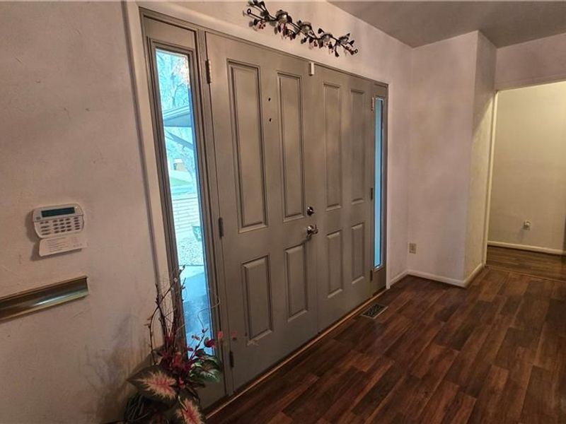 3306 Burgoyne Drive, Dayton, OH 45405 Photo 4