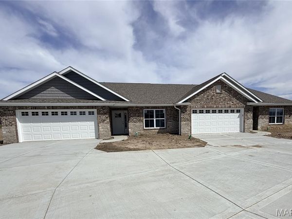 24 Sonata Lane , Troy, IL 62294