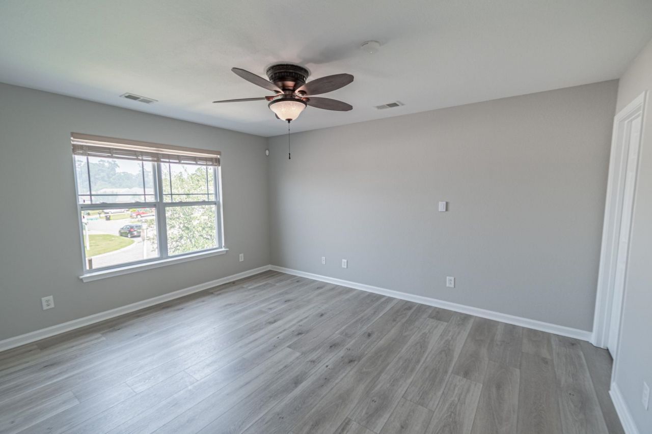 1201 Eagle Creek Dr.  Photo 15