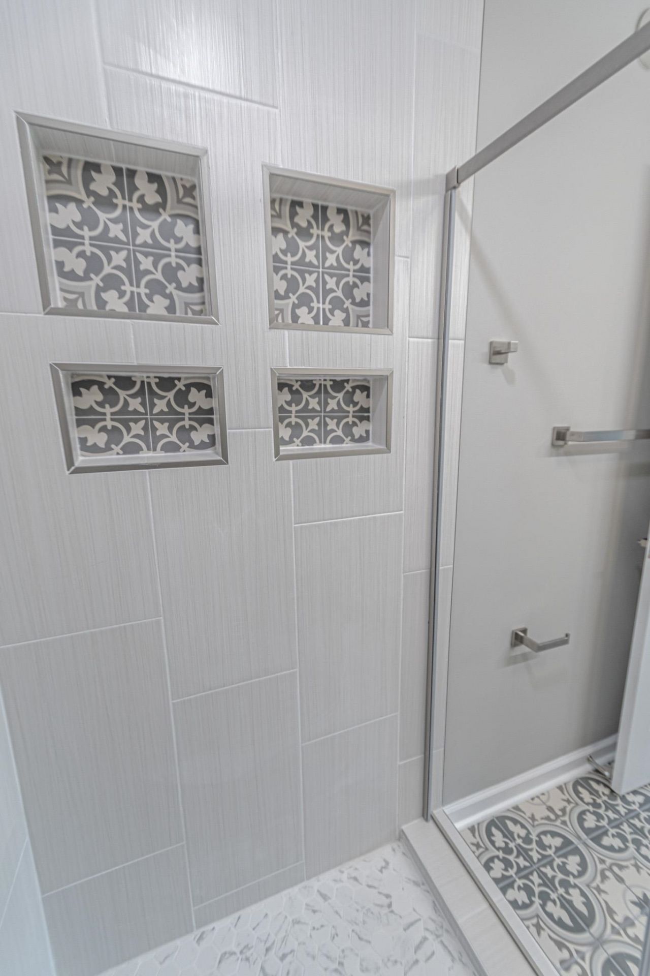 1201 Eagle Creek Dr.  Photo 18