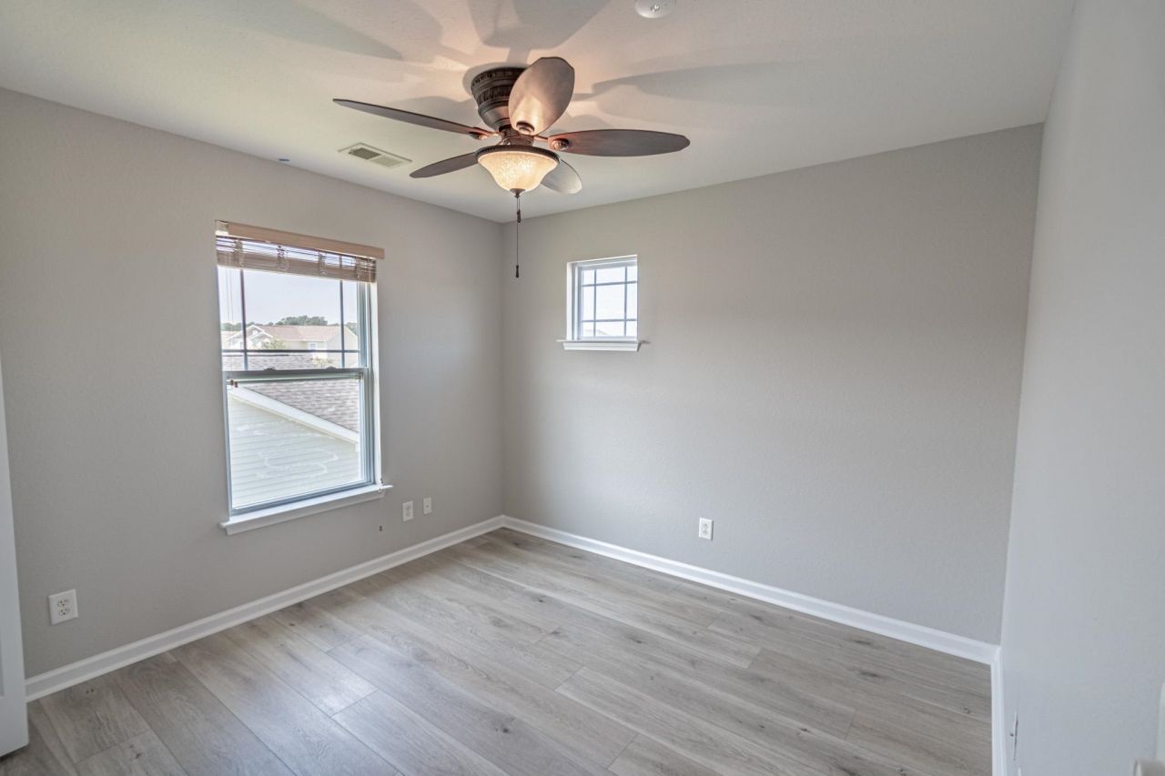 1201 Eagle Creek Dr.  Photo 23