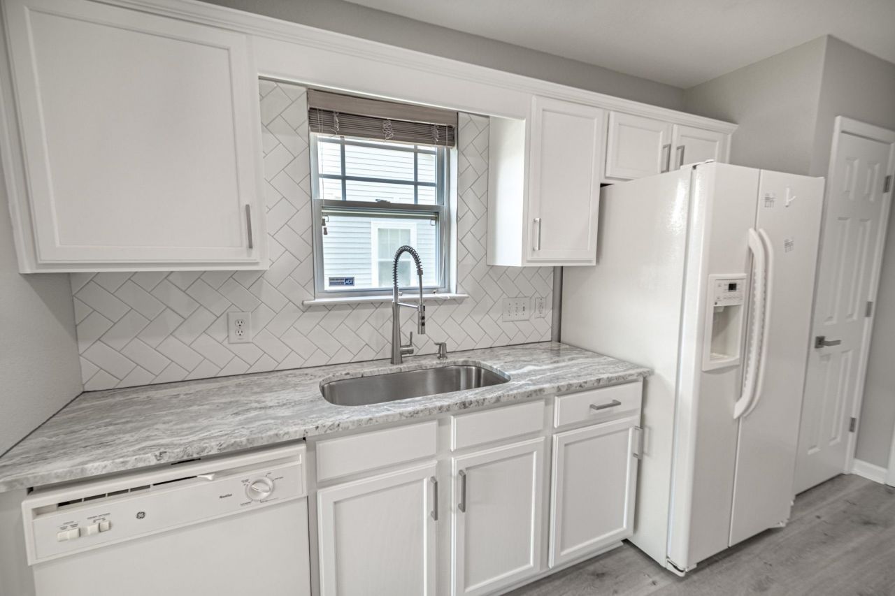 1201 Eagle Creek Dr.  Photo 9