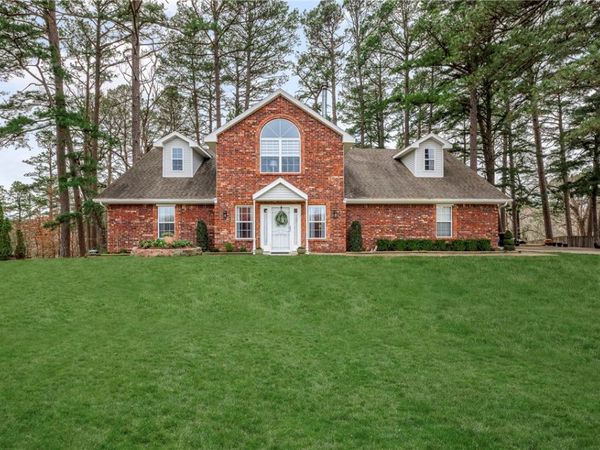 5 Pine Trail Road, Rogers, AR 72756