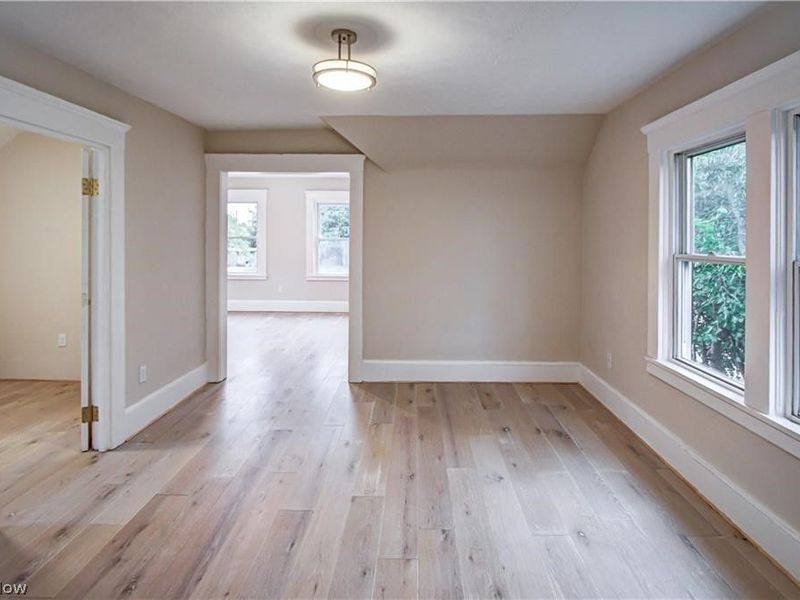 7619 Lawn Avenue, Cleveland, OH 44102 Photo 23