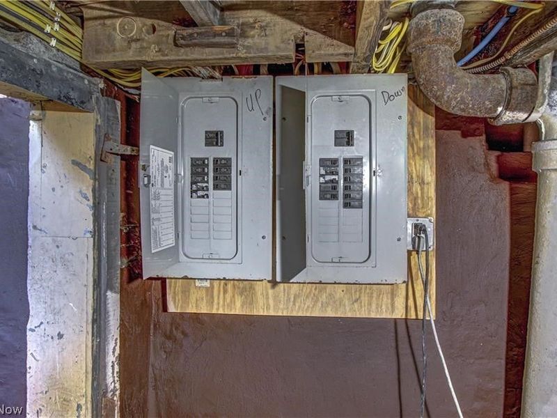 7619 Lawn Avenue, Cleveland, OH 44102 Photo 25