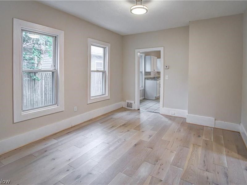 7619 Lawn Avenue, Cleveland, OH 44102 Photo 4