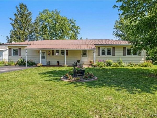 14 1st Avenue, Delevan, NY 14042