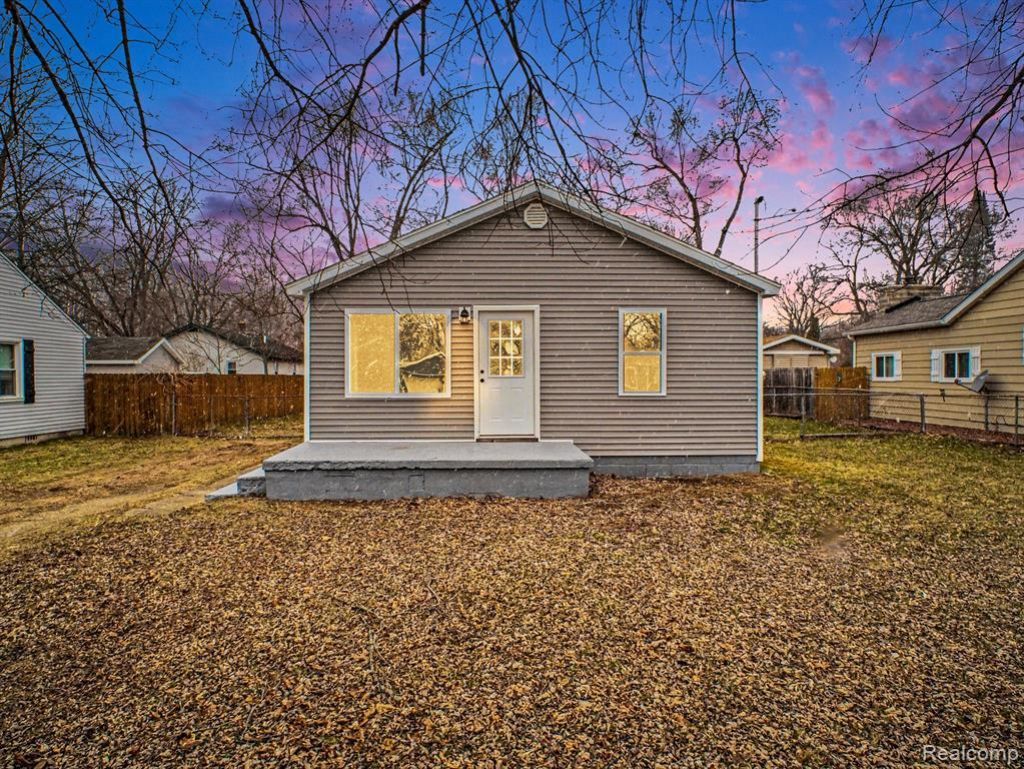 259 N Genesee Street, Montrose, MI 48457 Main Photo