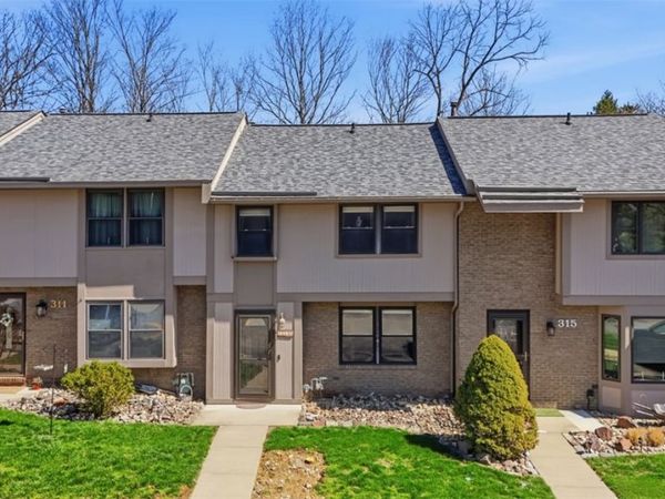 313 Ridge Point Cir , Bridgeville, PA 15017