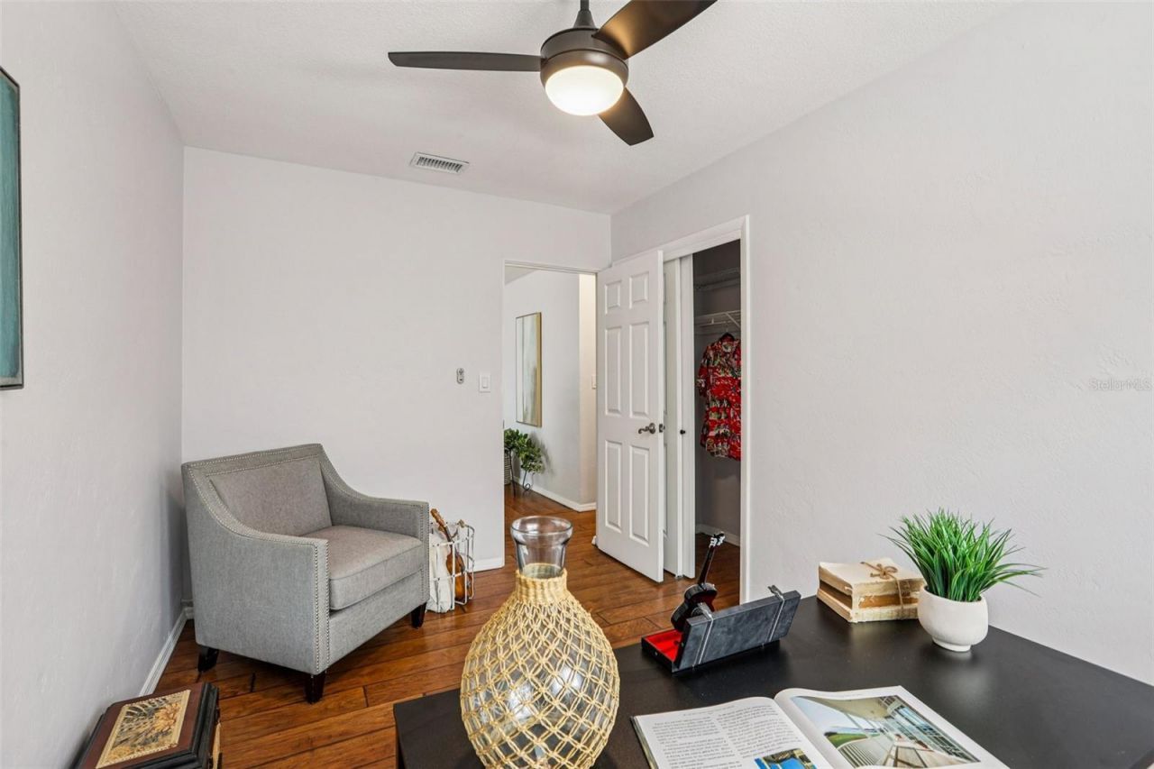 8541 75th Place , Seminole, FL 33777 Photo