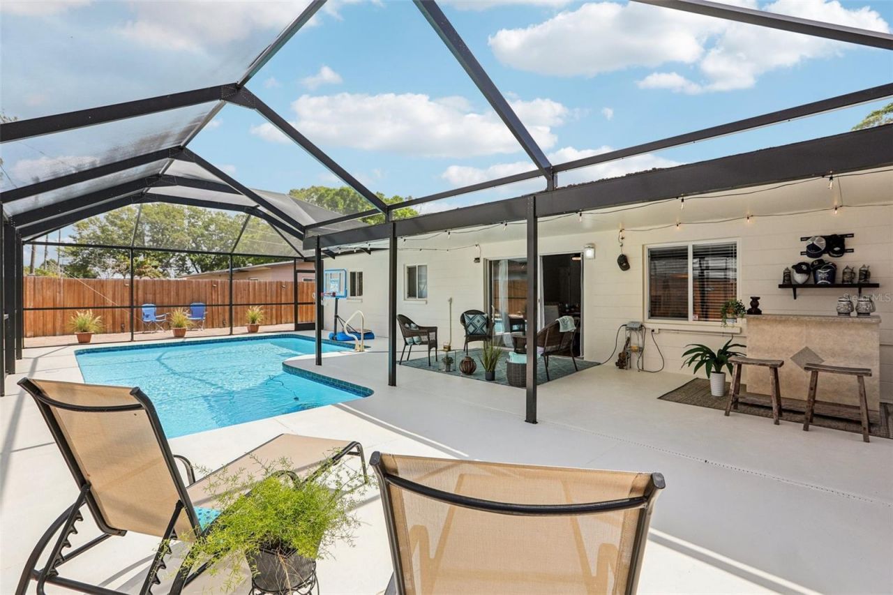 8541 75th Place , Seminole, FL 33777 Photo