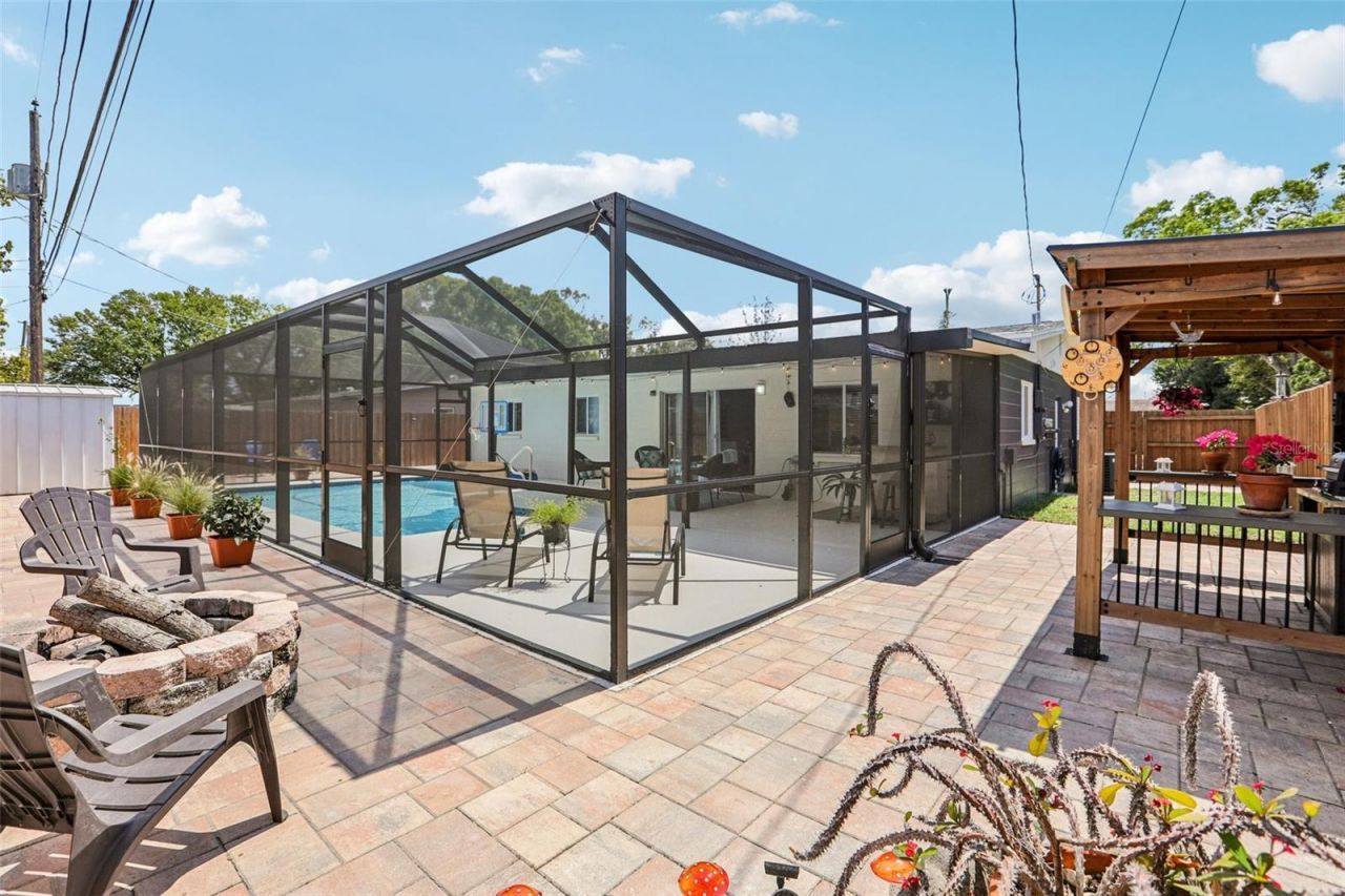 8541 75th Place , Seminole, FL 33777 Photo