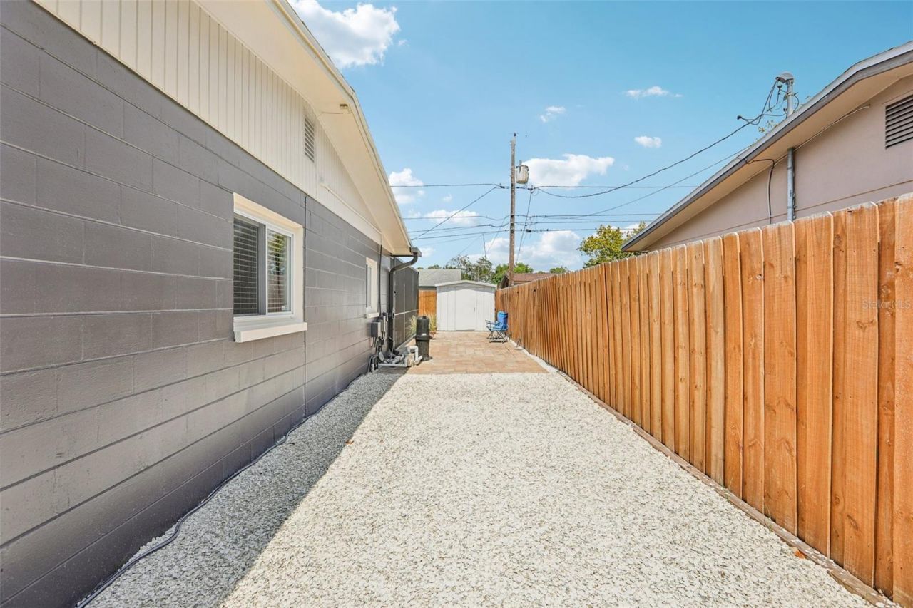 8541 75th Place , Seminole, FL 33777 Photo