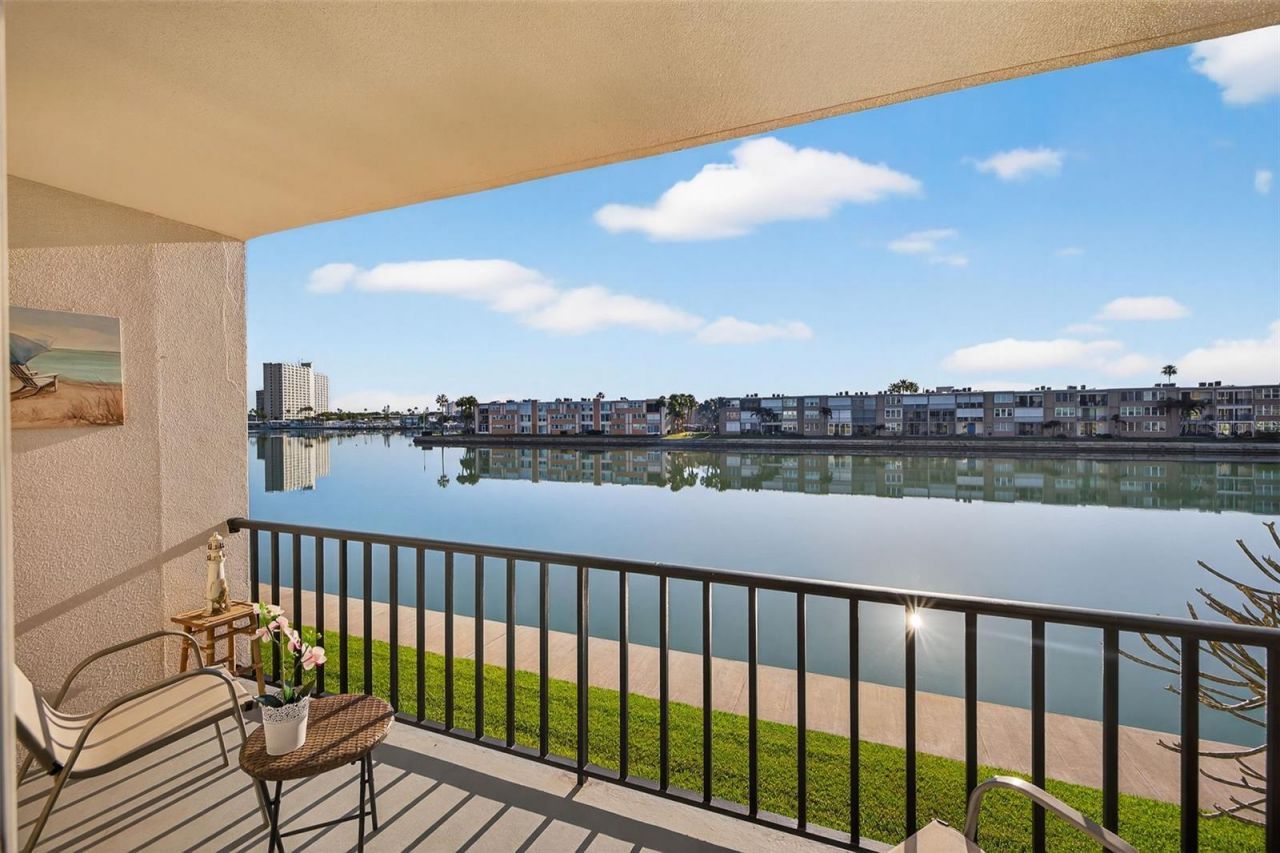 7625 Sun Island Drive S, Unit 207, South Pasadena, FL 33707 Photo