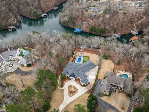 6800 Emerald Lane, Tuscaloosa, AL 35406