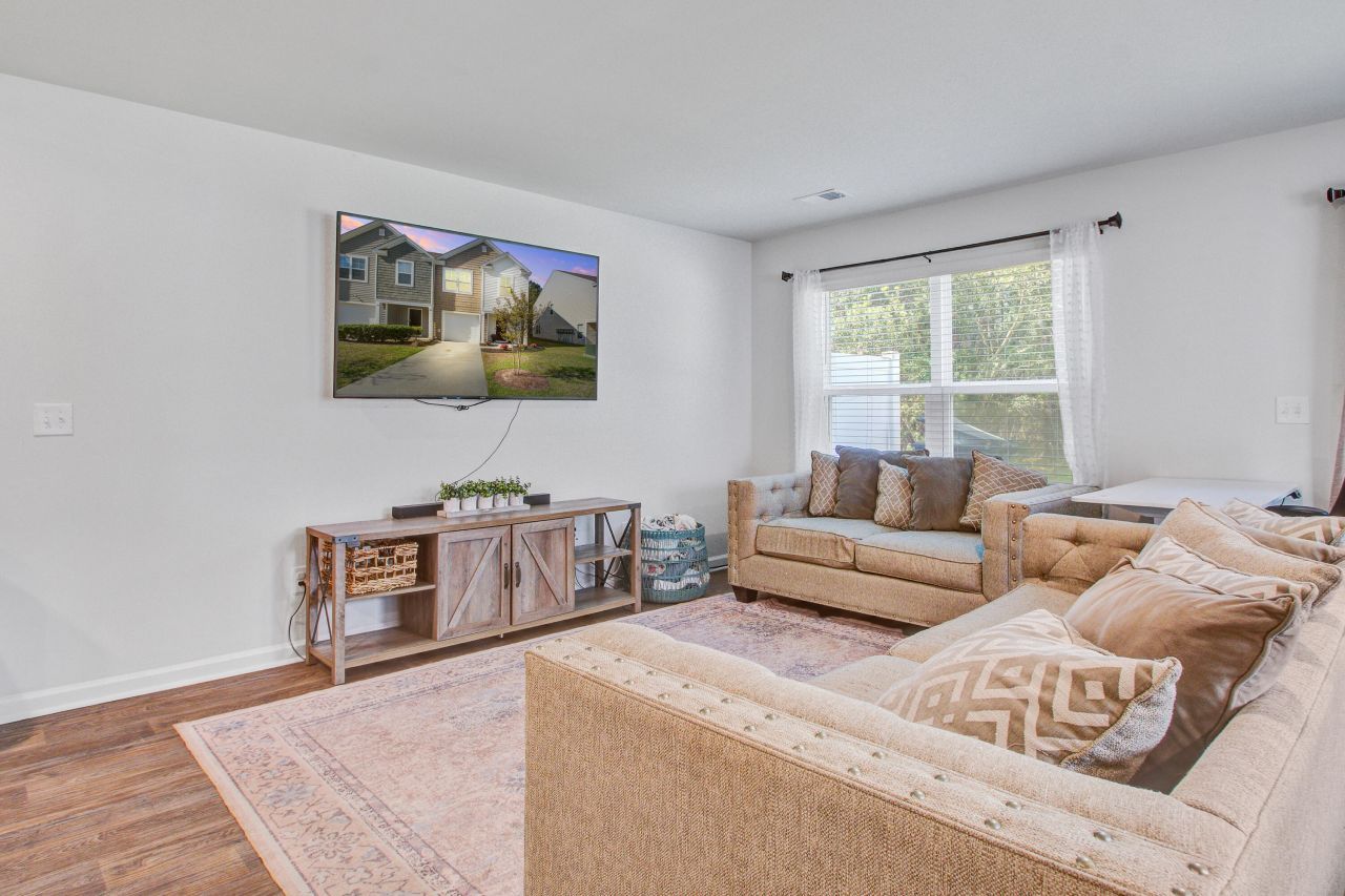 119 Gaura Lane Photo 9