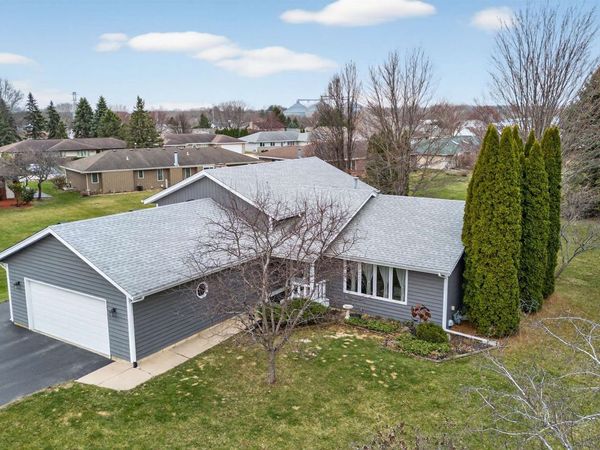 4015 Kindlewood Trail, CHERRY VALLEY, IL 61016