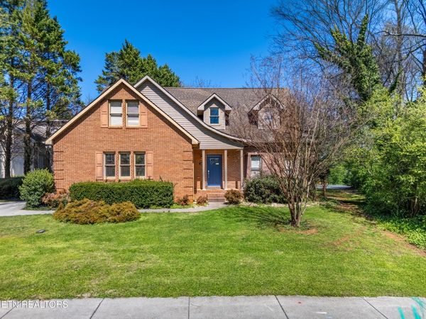 846 Somerset Drive, Maryville, TN 37803