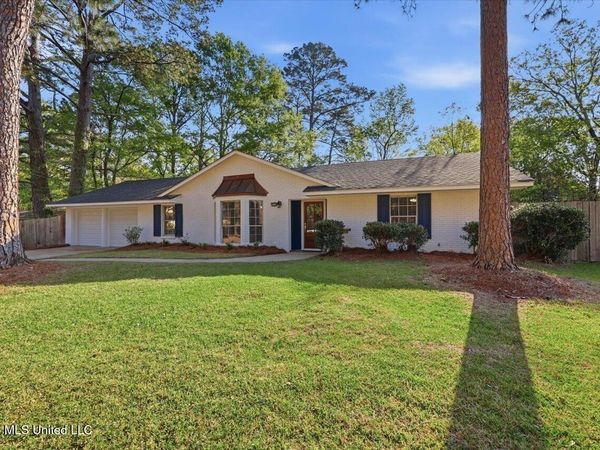 4626 Hazelwood Drive, Jackson, MS 39211