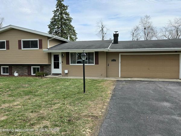 2731 Prairie Drive, Adrian, MI 49221