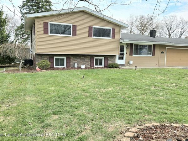 2731 Prairie Drive, Adrian, MI 49221