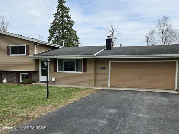 2731 Prairie Drive, Adrian, MI 49221