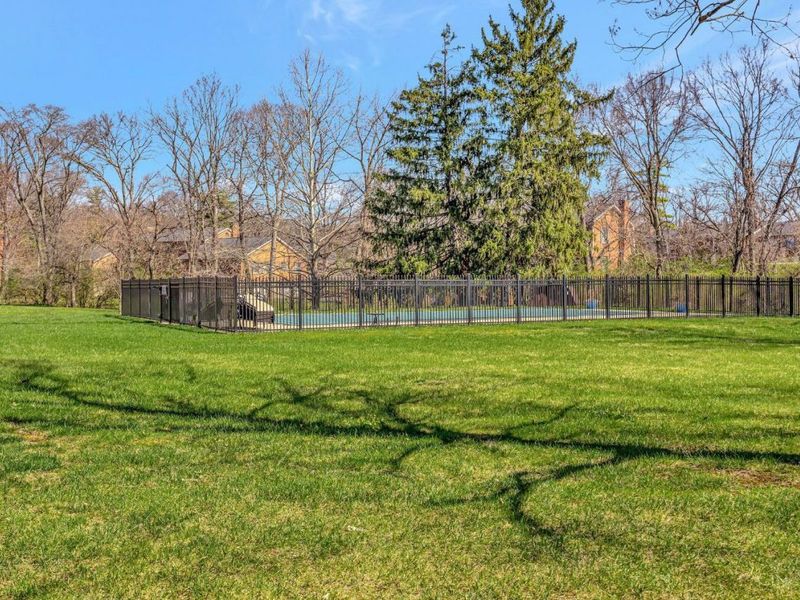 19 Creekwood Square, Glendale, OH 45246 Photo 34