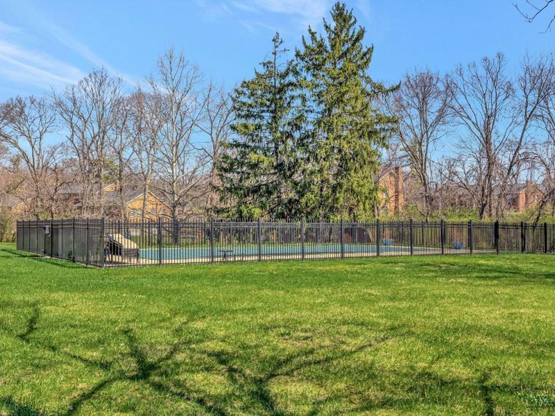 19 Creekwood Square, Glendale, OH 45246 Photo 35