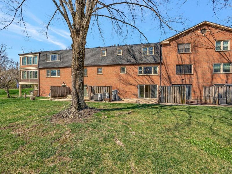 19 Creekwood Square, Glendale, OH 45246 Photo 36