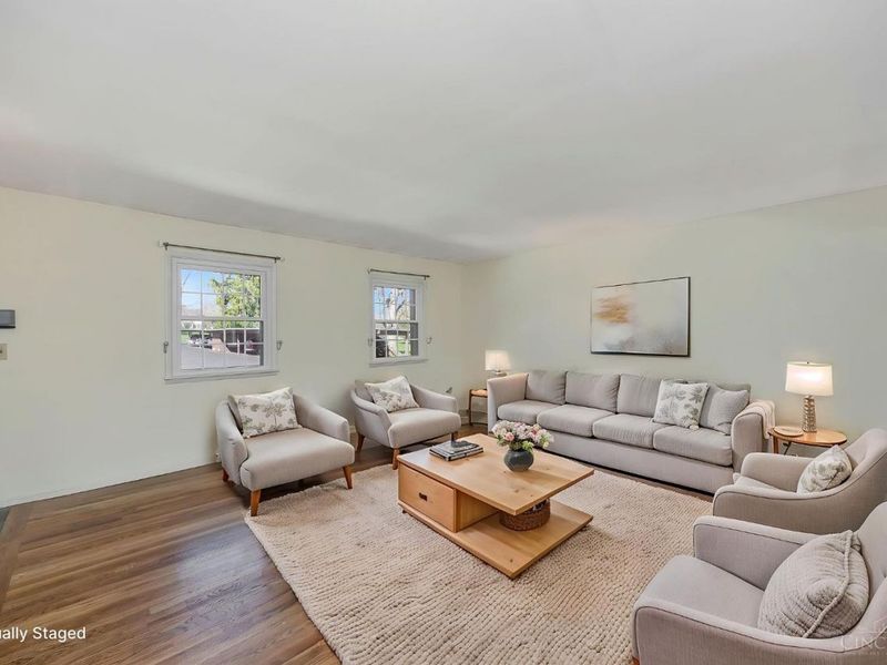 19 Creekwood Square, Glendale, OH 45246 Photo 6