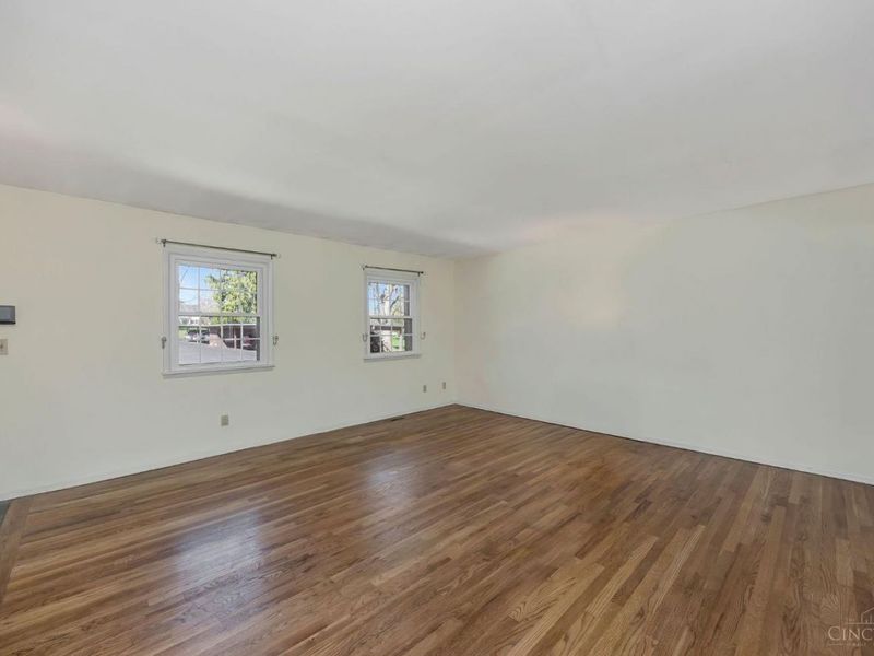 19 Creekwood Square, Glendale, OH 45246 Photo 7