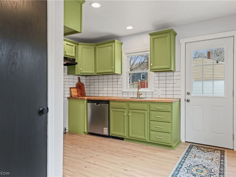 1265 Greenwood Avenue, Akron, OH 44320 Photo 4