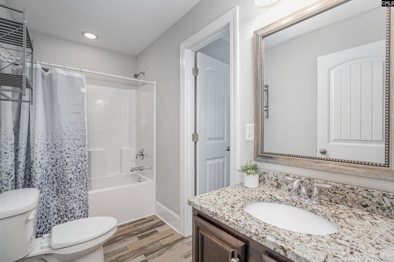 1001 Acacia Lane Photo 19