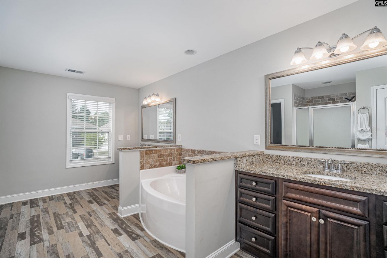 1001 Acacia Lane Photo 26