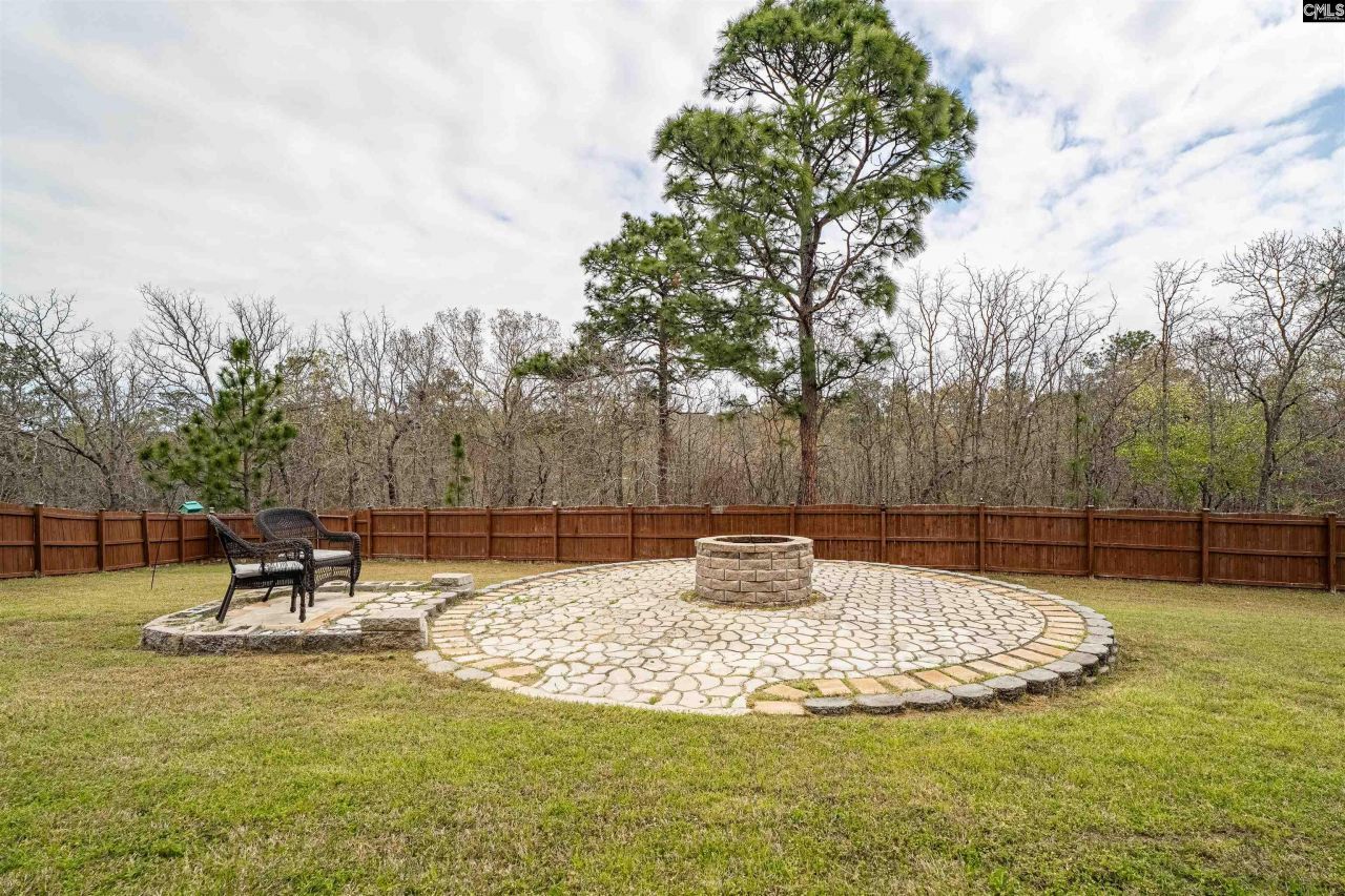 1001 Acacia Lane Photo 40