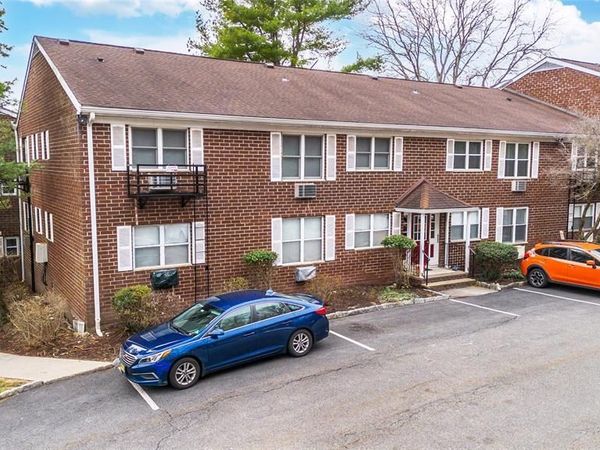 100 Pierson Miller E-9, Unit E-9, POMPTON LAKES, NJ 07442