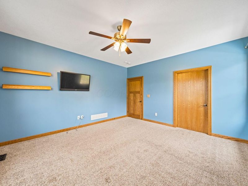 19700 Canada, Gambier, OH 43022 Photo 36