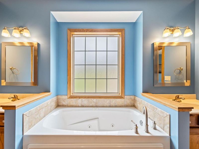 19700 Canada, Gambier, OH 43022 Photo 41